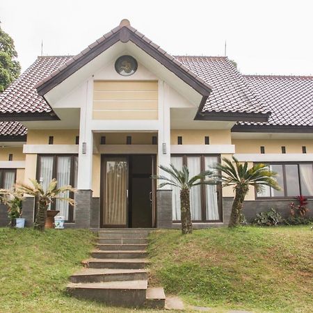Aldeoz Villa Ciater Sarireja Eksteriør billede